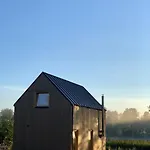 Holiday home Niebieski Nad Jeziorem Mazurskie Klimaty Pogobie Tylne